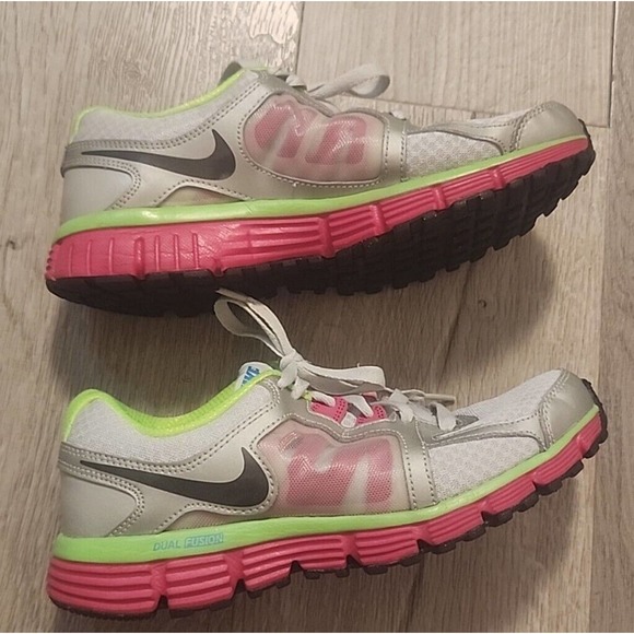 NIKE Dual Fusion ST2 Women's Running Cross Training Shoes Size US 8.5 - Picture 1 of 11